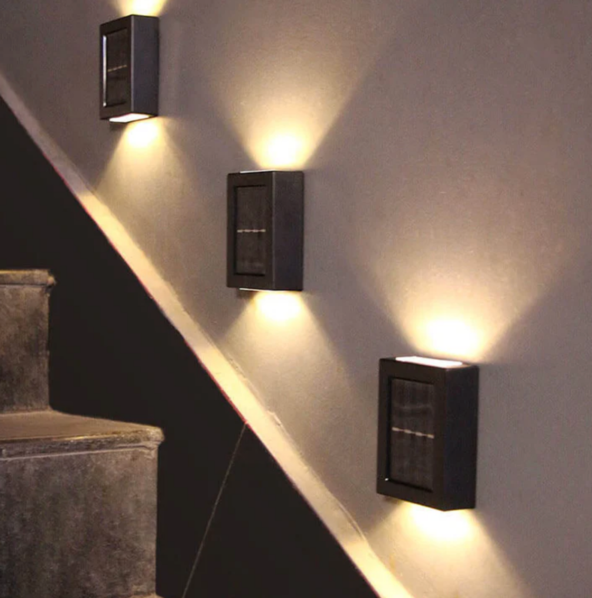 Solarna lampa ścienna LED – zewnętrzny kinkiet ogrodowy góra/dół