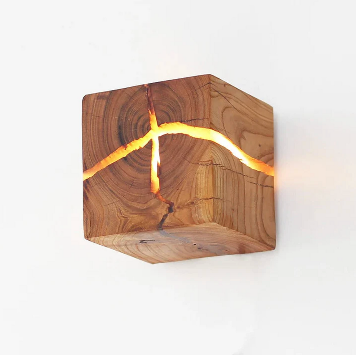 Drewny kinkiet ścienny LED handmade – dekoracyjna lampa ścienna z naturalnego drewna