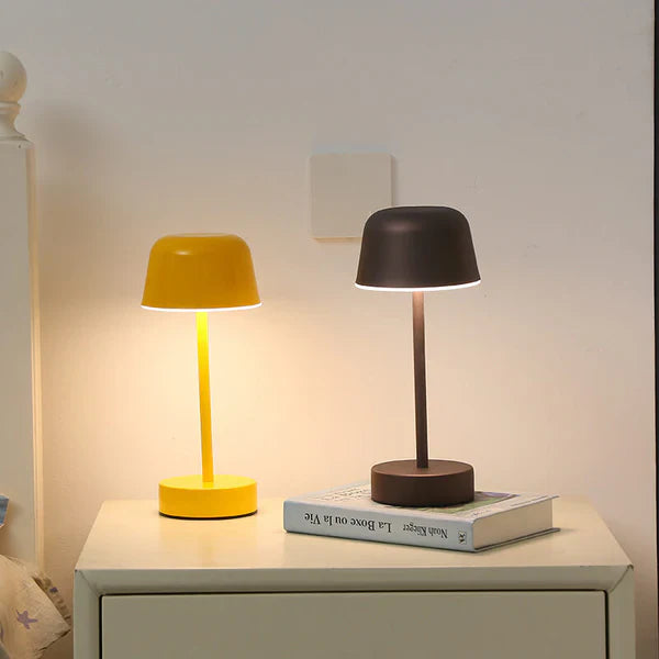 Kolorowa lampka stołowa LED – nowoczesny design, ładowanie USB, idealna na biurko