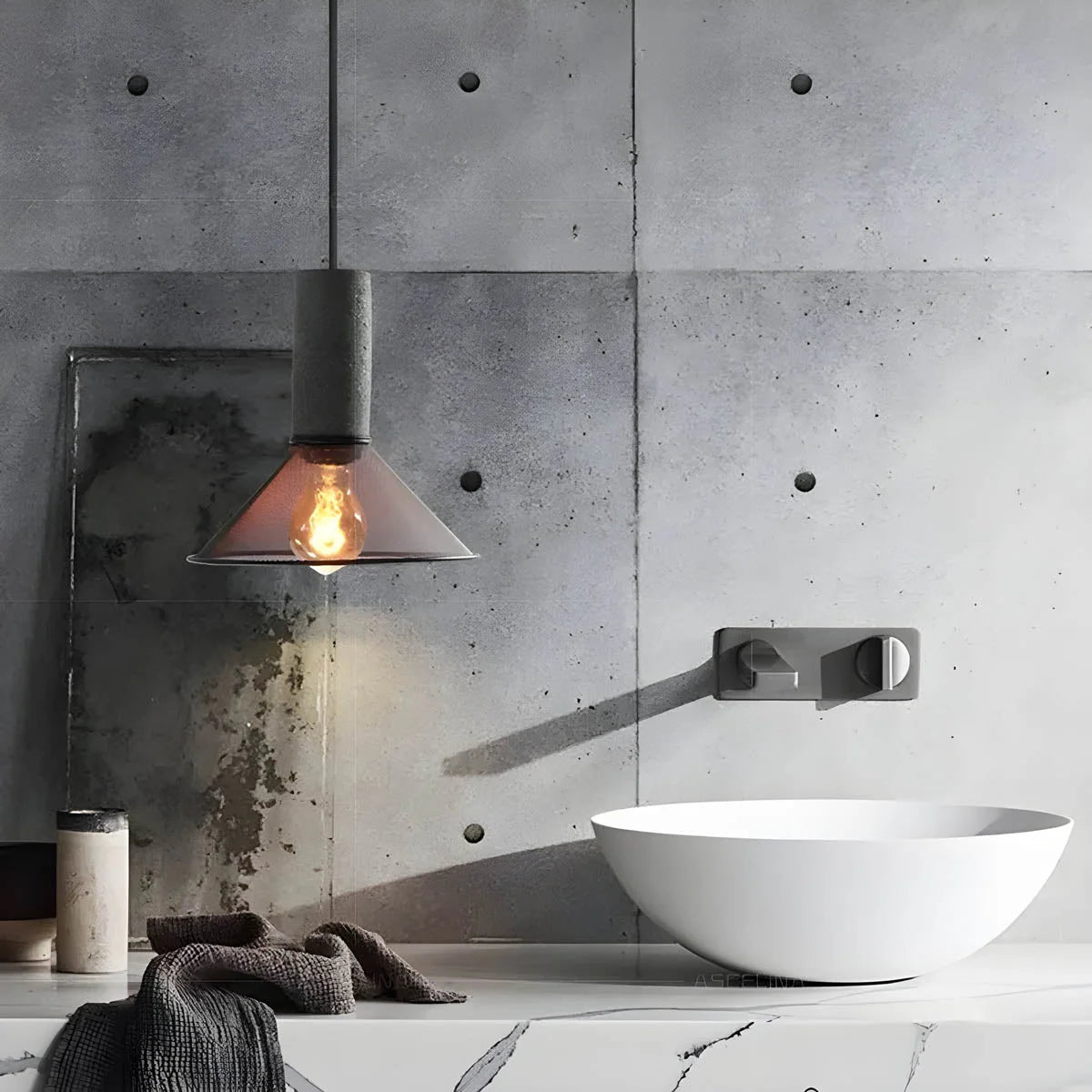 Industrialna lampa wisząca loft LED z metalowym kloszem siatkowym