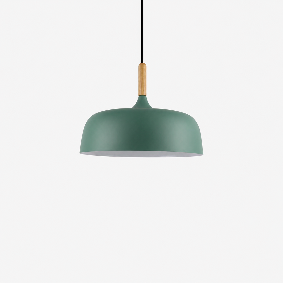 Nowoczesna metalowa lampa wisząca z drewnianym akcentem – minimalistyczny styl skandynawski