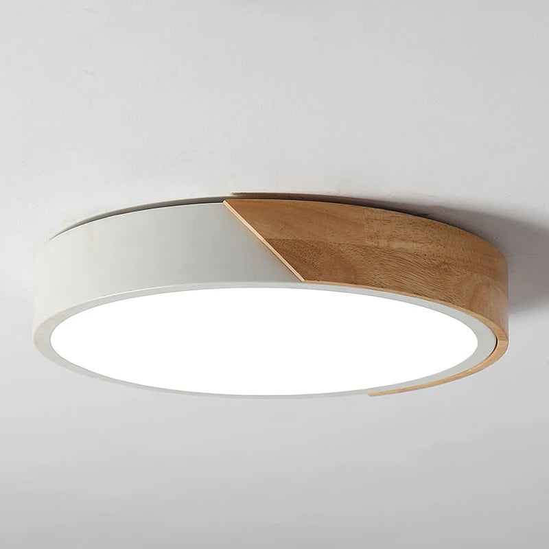 Nowoczesna okrągła lampa sufitowa LED z drewnianym akcentem