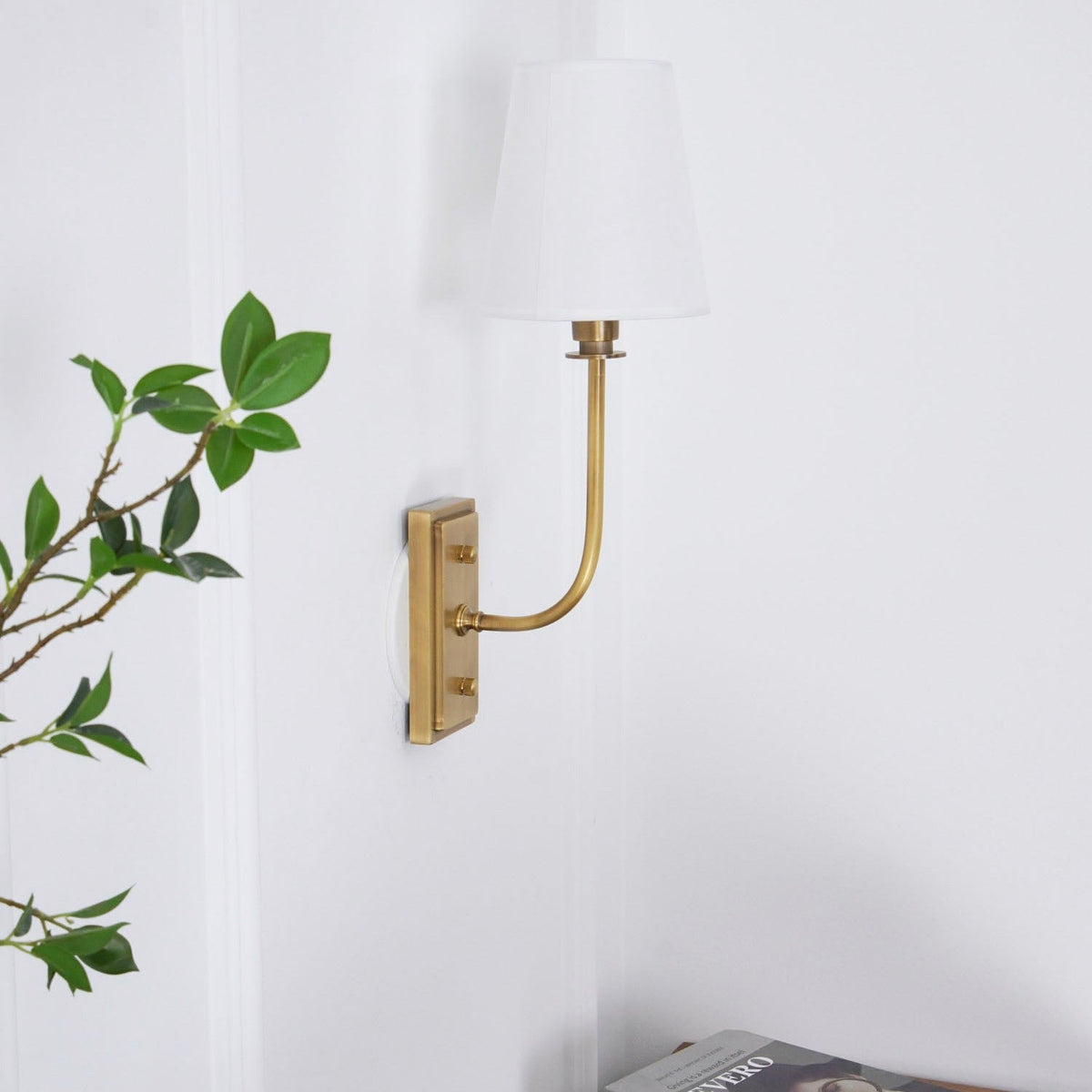 Lampa ścienna Esther z tkaninowym kloszem 14