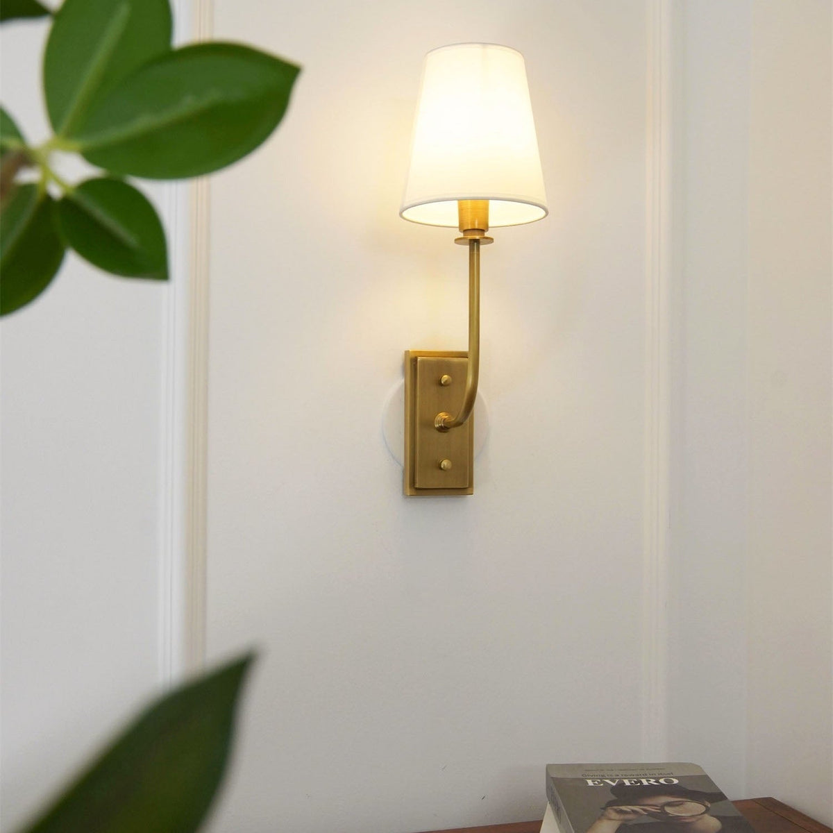 Lampa ścienna Esther z tkaninowym kloszem 8