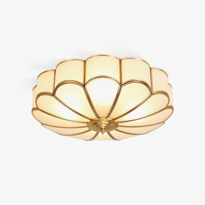 Lampa sufitowa Ulira w kształcie kwiatu, matowe szkło, mosiądz 1