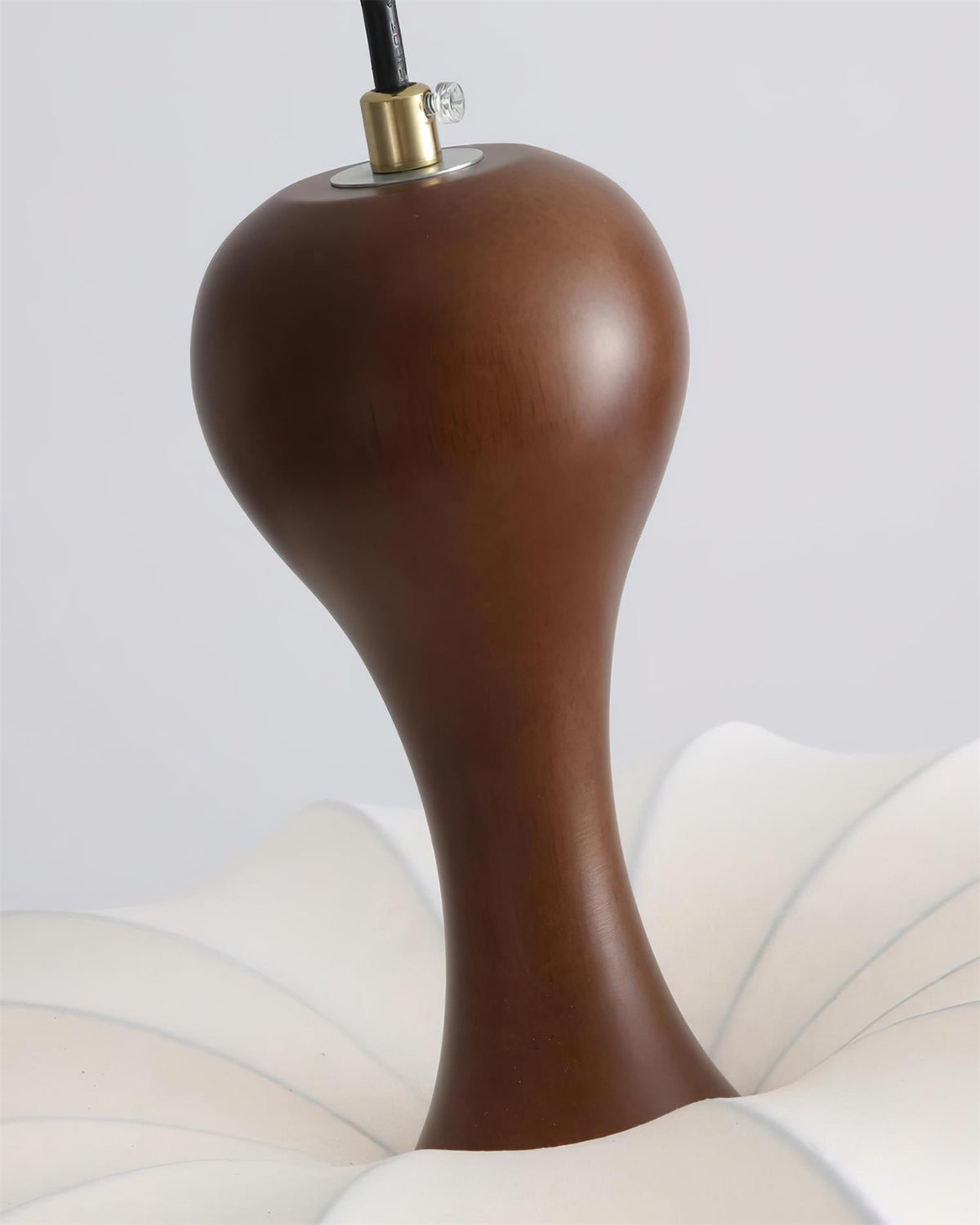 Lampa wisząca rzeźbiona Jovian biała 2
