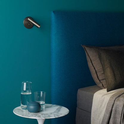 Minimalistyczna lampa ścienna do czytania Hayley 6