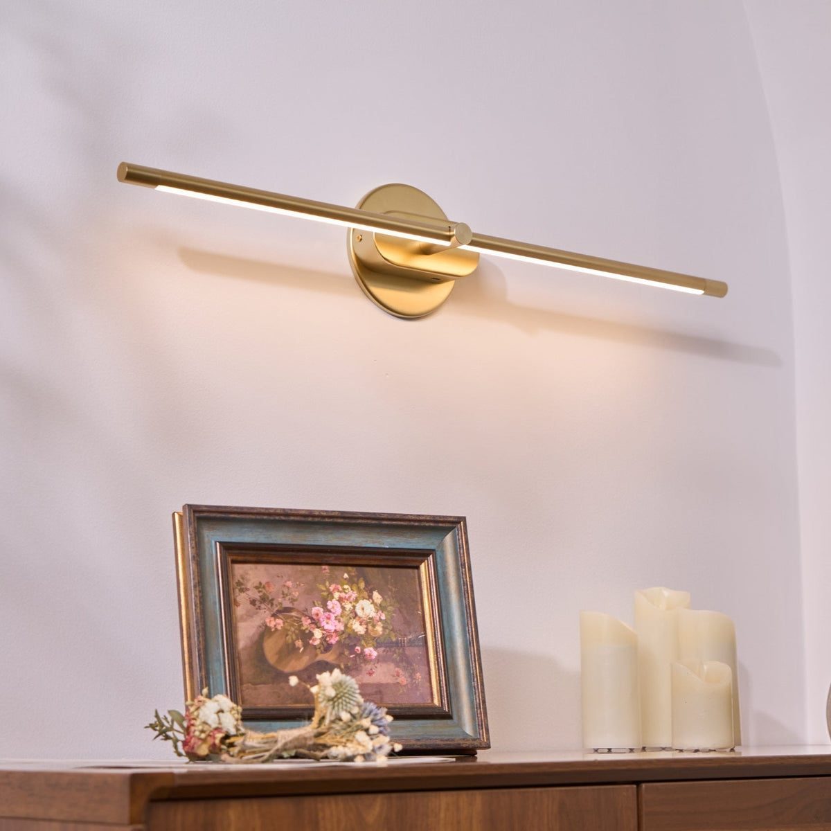 Minimalistyczna liniowa lampa ścienna Flano z akumulatorem 46