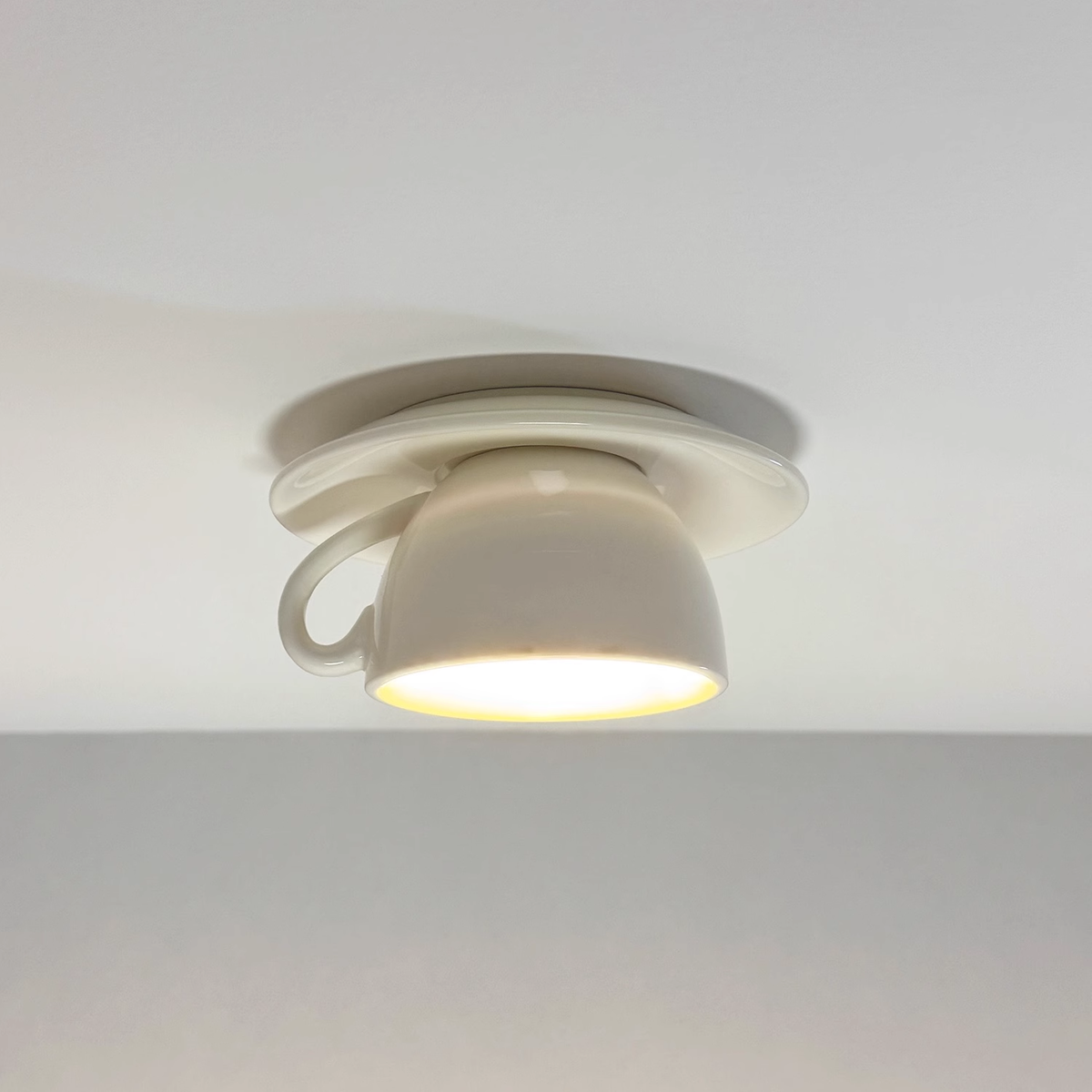 Nowoczesna ceramiczna lampa sufitowa Aria w kształcie filiżanek do kawy 19