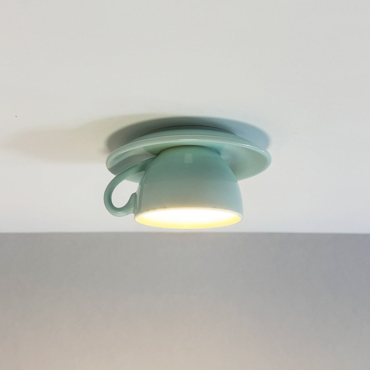 Nowoczesna ceramiczna lampa sufitowa Aria w kształcie filiżanek do kawy 2