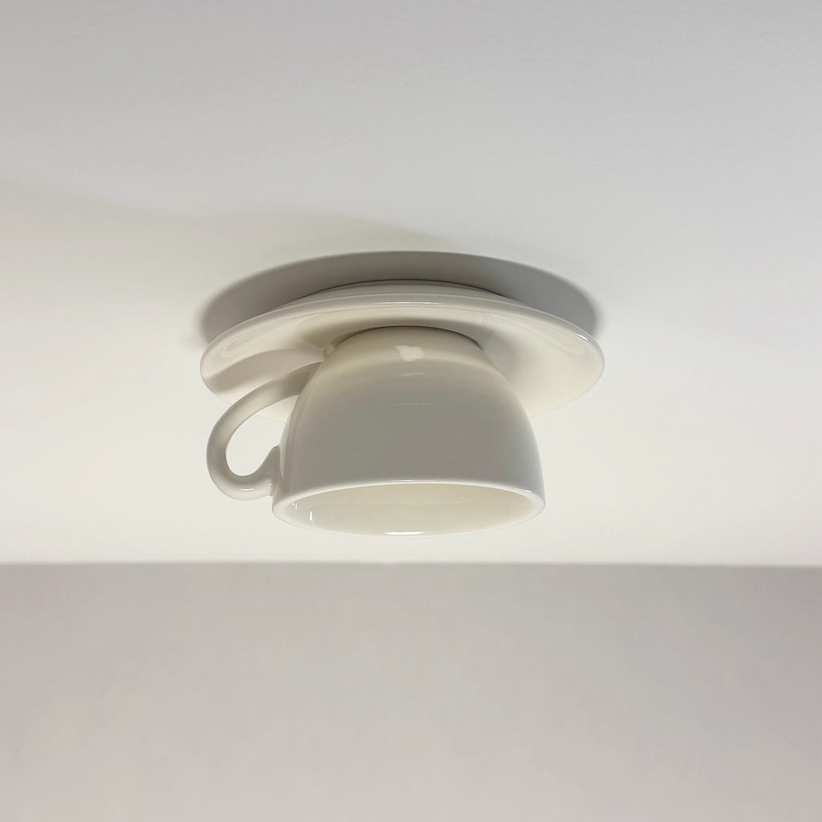 Nowoczesna ceramiczna lampa sufitowa Aria w kształcie filiżanek do kawy 20