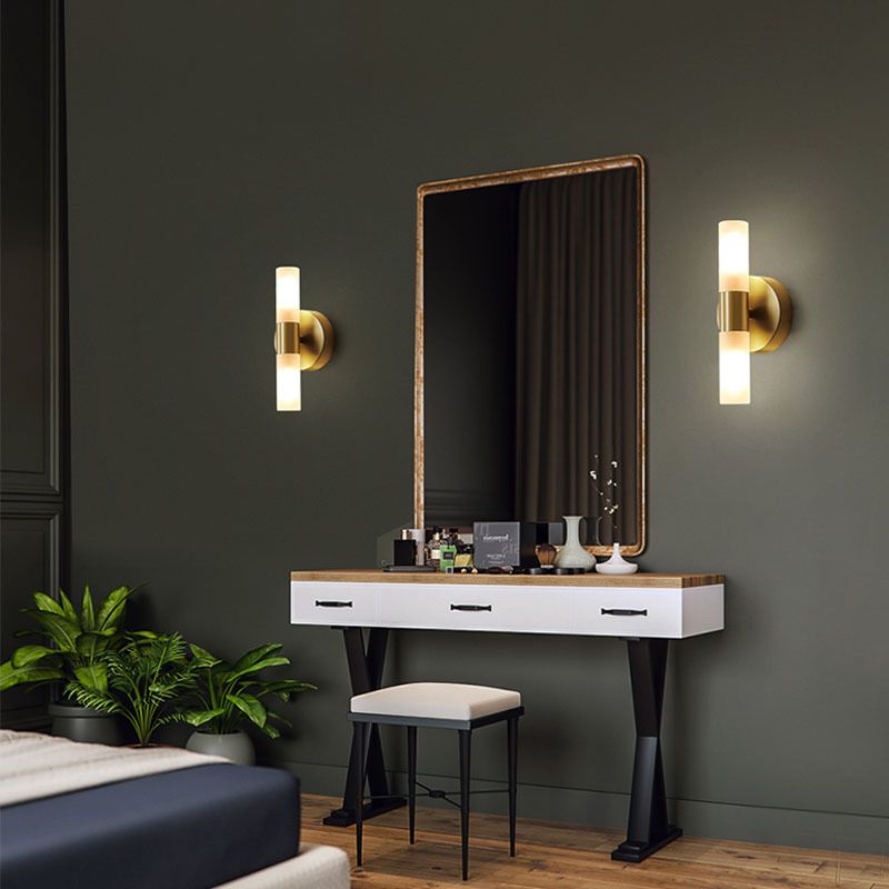 Nowoczesna cylindryczna metalowa lampa ścienna LED Arisha, złota 2