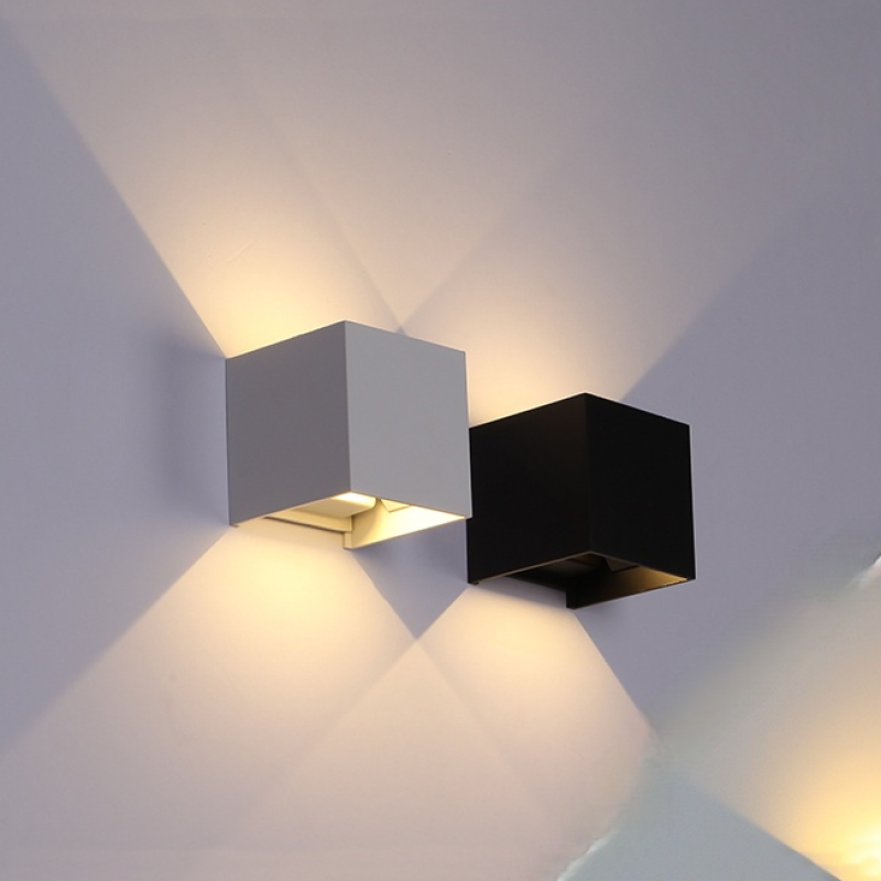 Nowoczesna regulowana kwadratowa lampa ścienna LED Nexu 13
