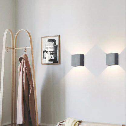 Nowoczesna regulowana kwadratowa lampa ścienna LED Nexu 22