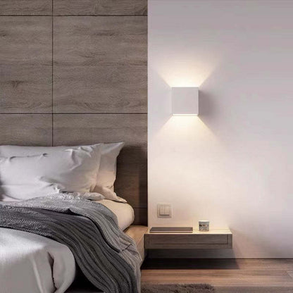 Nowoczesna regulowana kwadratowa lampa ścienna LED Nexu 7