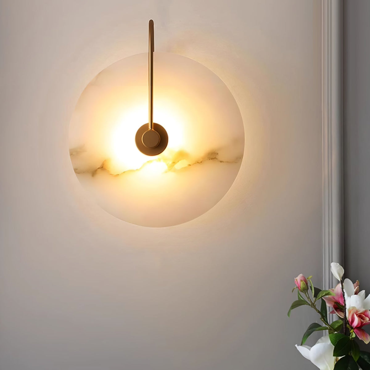Okrągła lampa ścienna LED Kristy z alabastru 11