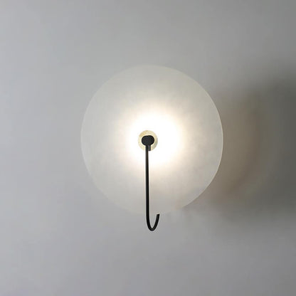 Okrągła lampa ścienna LED Kristy z alabastru 8