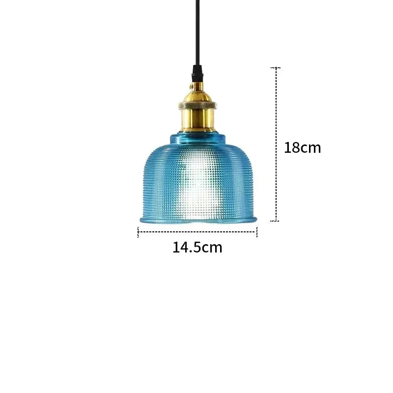 Lampa wisząca retro – szklany klosz w kolorze z mosiężnym wykończeniem