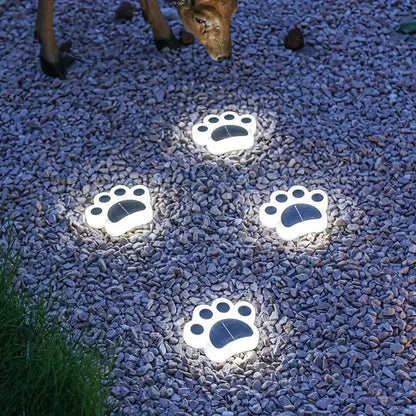Solarna lampa ogrodowa LED – ślady łapek zwierząt