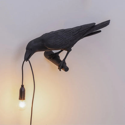 Lampa stołowa Kruk – nowoczesna dekoracja z żarówką