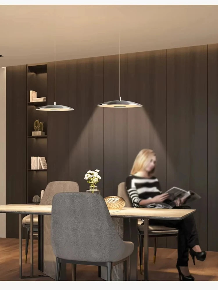 Smukła metalowa lampa wisząca LED – Nowoczesna lampa sufitowa w kształcie talerza