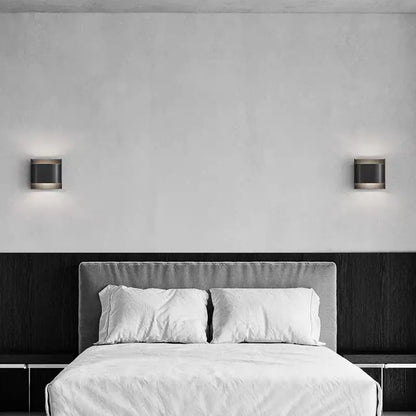 Nowoczesna lampa ścienna LED – kinkiet aluminiowy góra-dół do salonu i sypialni