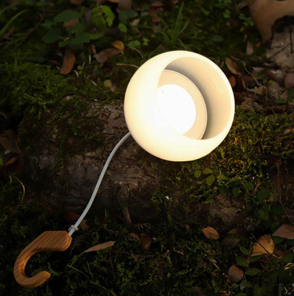 Przenośna lampa biwakowa LED z uchwytem – styl outdoor & scandi