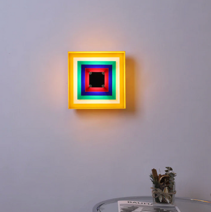 Designerski kinkiet ścienny Geometry – kolorowa lampa dekoracyjna z łańcuszkiem