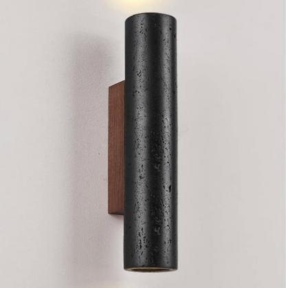 Nowoczesna lampa ścienna tubowa – czarna, minimalistyczny kinkiet góra–dół
