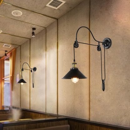 Industrialny kinkiet ścienny – regulowana lampa w stylu loft