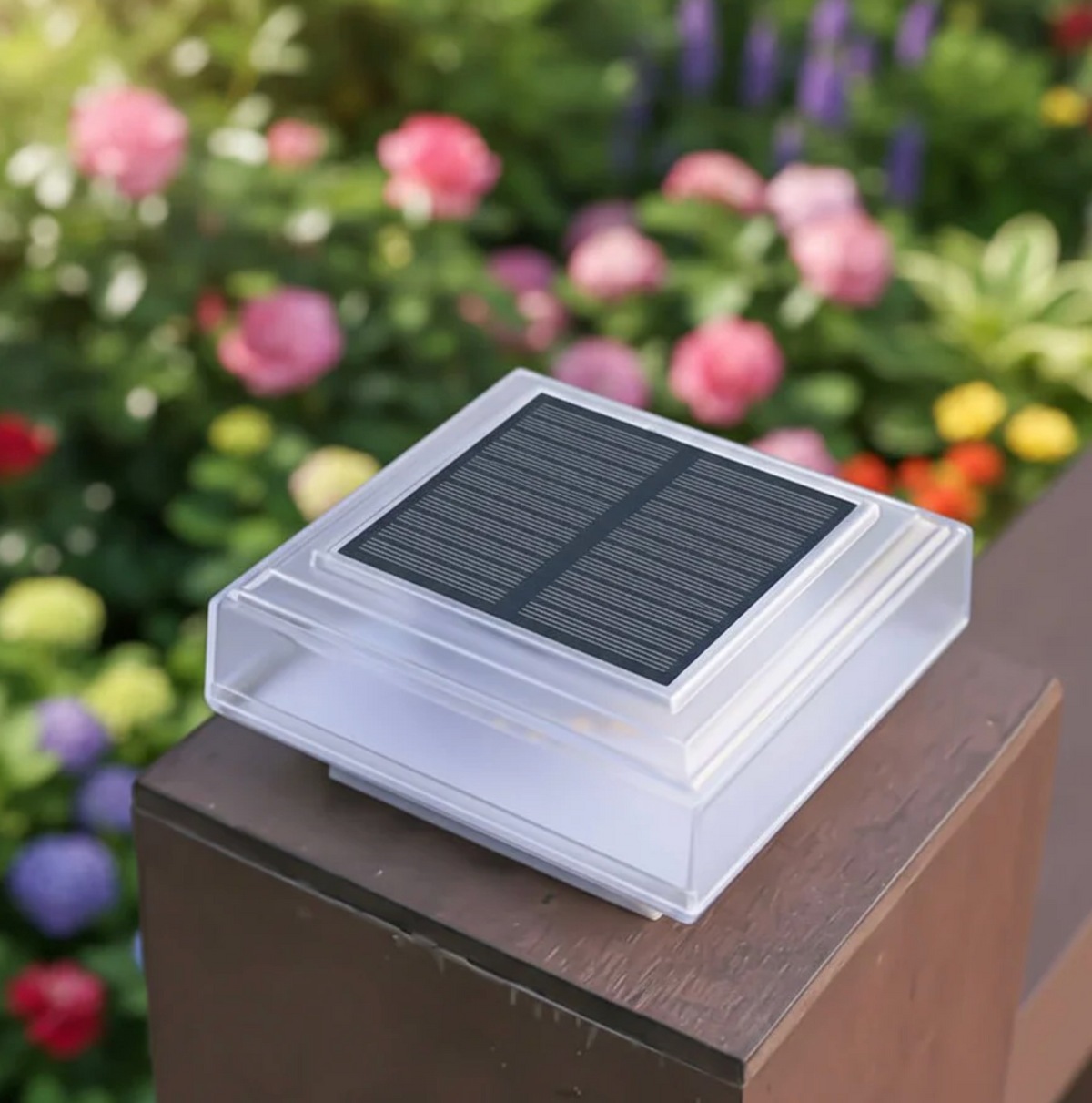 Solarna lampa ogrodowa LED kwadratowa – zewnętrzna lampka dekoracyjna na taras i do ogrodu