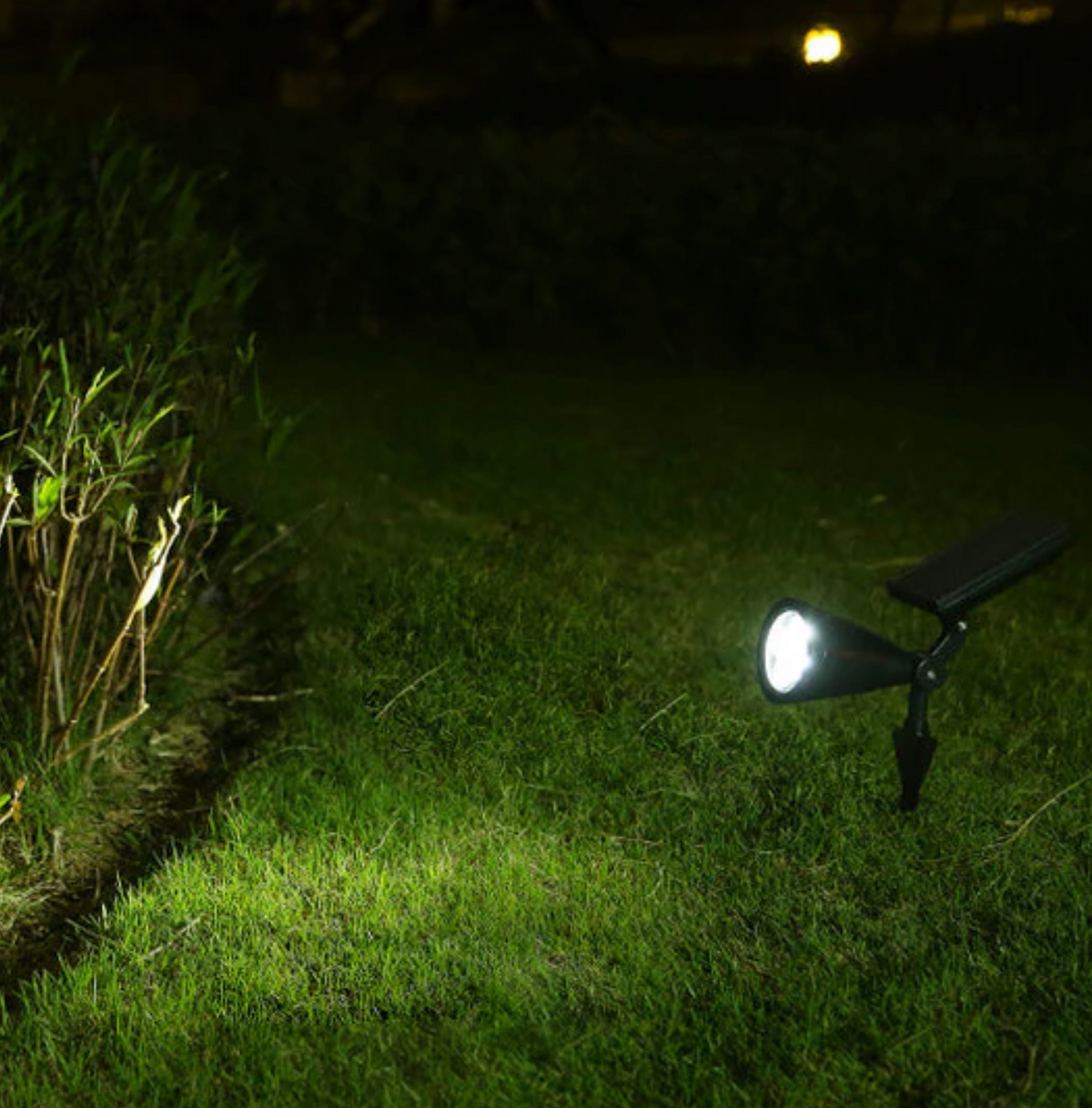 Solarna lampa ogrodowa LED reflektor 4x LED – regulowany spot do oświetlenia zewnętrznego