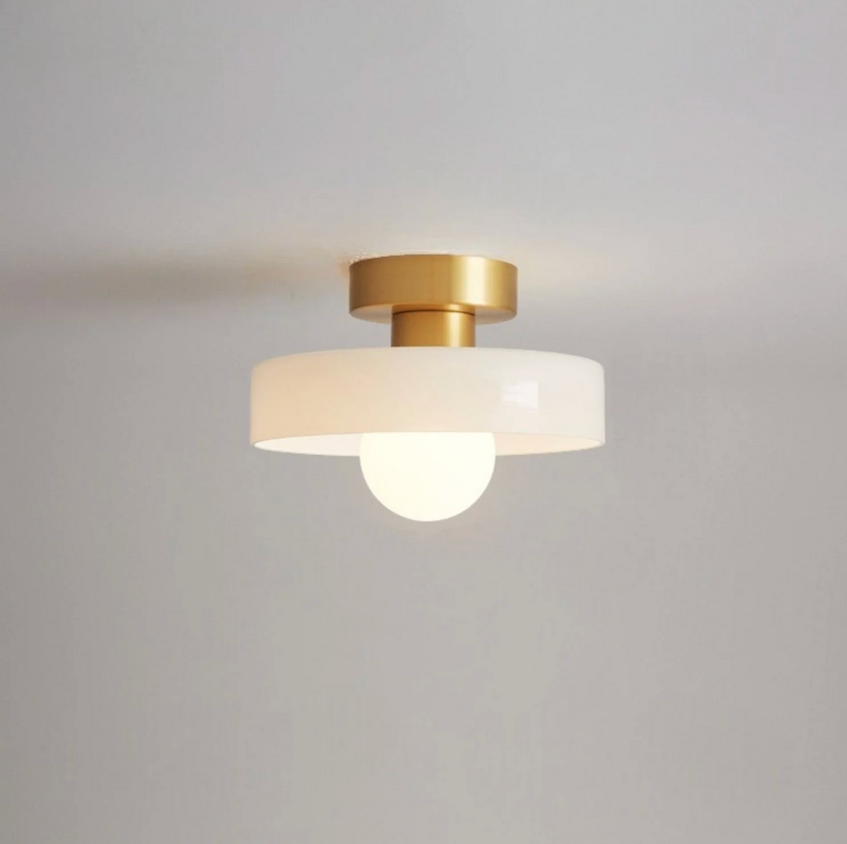 Nowoczesna lampa sufitowa LED – minimalistyczny plafon z okrągłym kloszem
