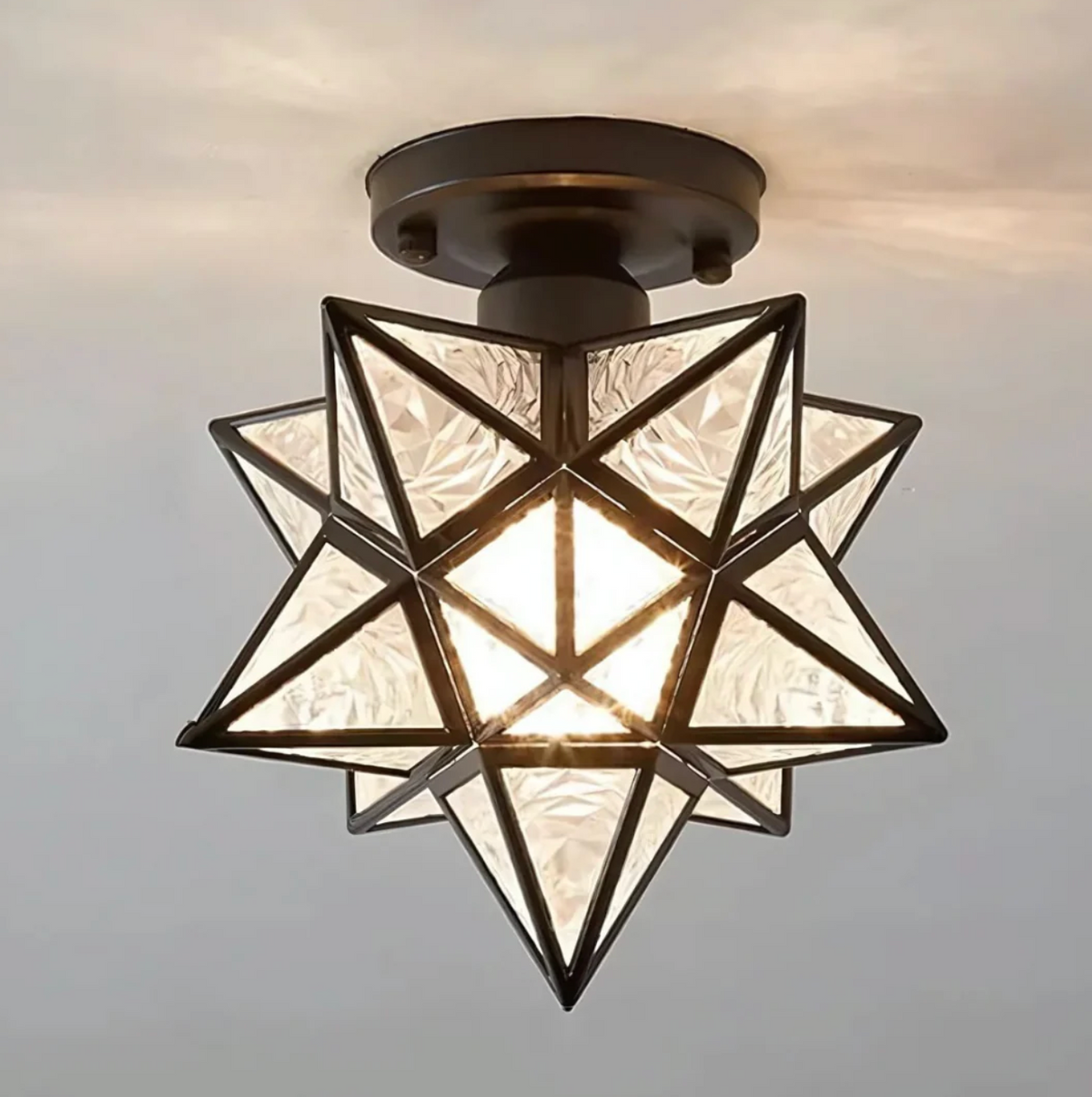 Geometryczna lampa sufitowa w kształcie gwiazdy – nowoczesny plafon dekoracyjny