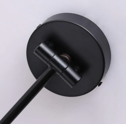 Nowoczesny kinkiet ścienny z drewnianym kloszem – minimalistyczna lampa ścienna