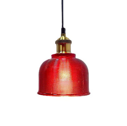 Lampa wisząca retro – szklany klosz w kolorze z mosiężnym wykończeniem