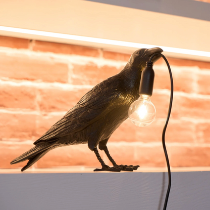 Lampa stołowa Kruk – nowoczesna dekoracja z żarówką