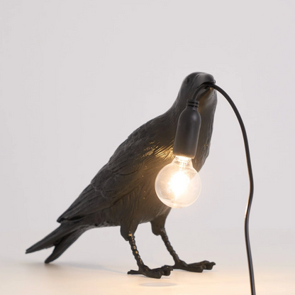 Lampa stołowa Kruk – nowoczesna dekoracja z żarówką