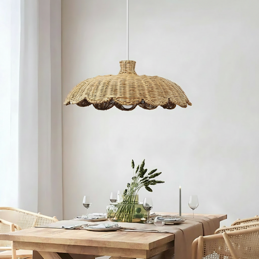 Pleciona lampa wisząca rattanowa – naturalny styl boho