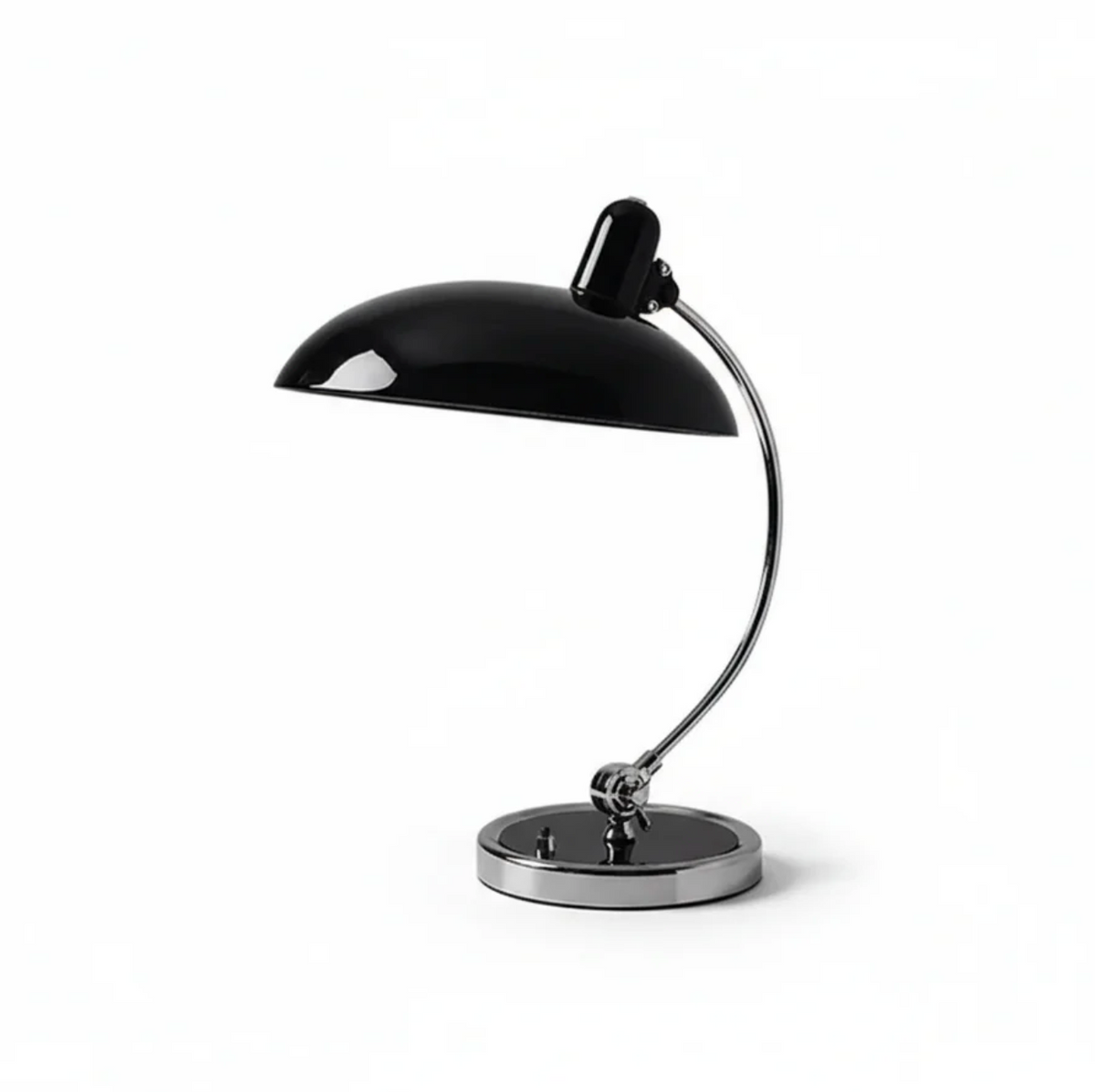 Designerska lampa biurkowa retro – metalowa z chromowaną podstawą