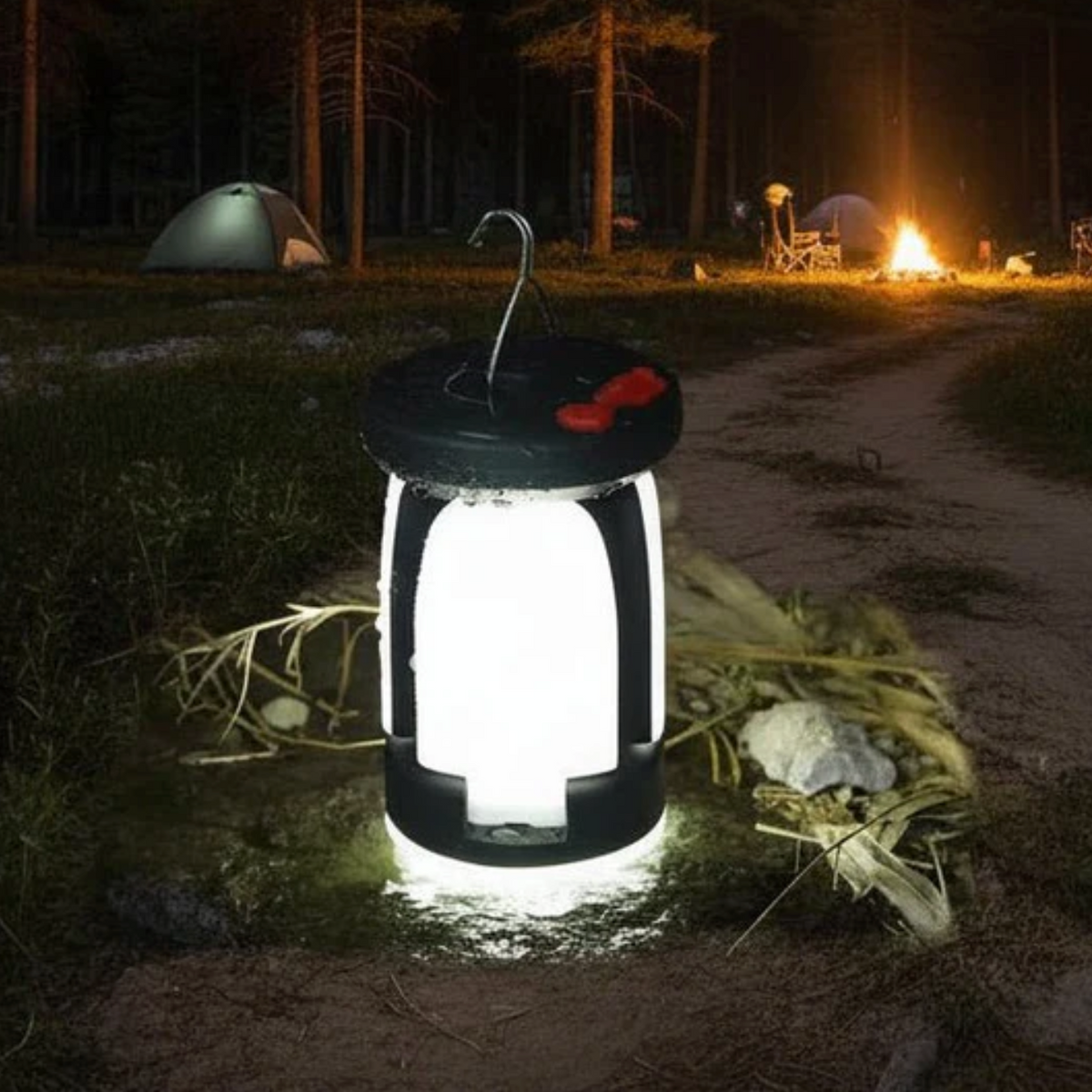 Solarna lampa kempingowa LED z powerbankiem i składanymi panelami