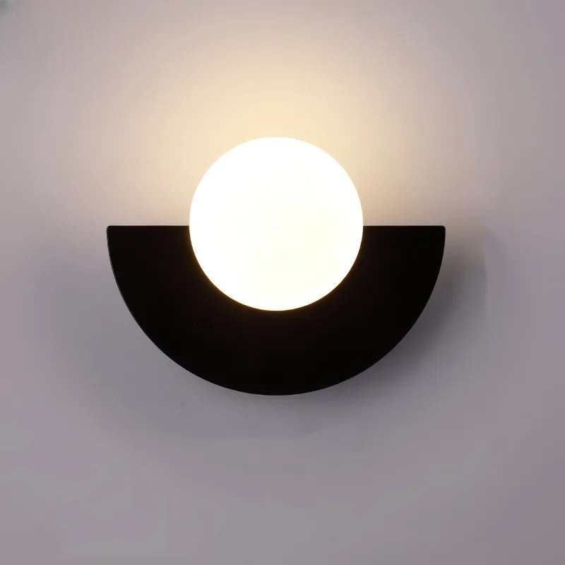 Nowoczesna lampa ścienna LED w stylu geometrycznym półkole