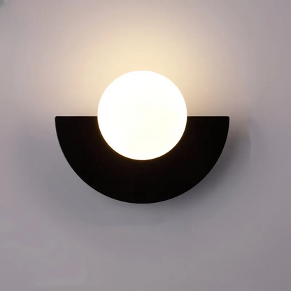 Nowoczesna lampa ścienna LED w stylu geometrycznym półkole