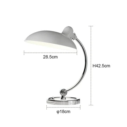 Designerska lampa biurkowa retro – metalowa z chromowaną podstawą