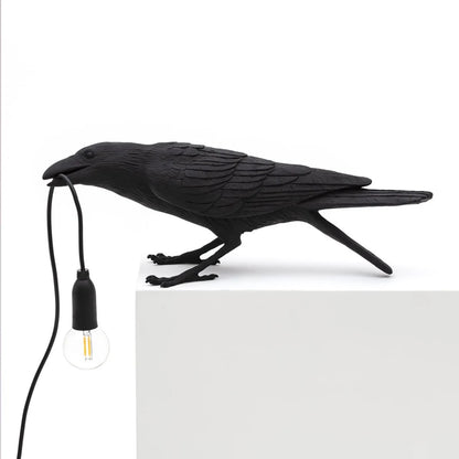 Lampa stołowa Kruk – nowoczesna dekoracja z żarówką