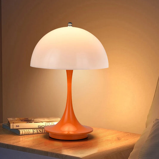 Nowoczesna lampka stołowa LED – minimalistyczna lampa z kloszem w kształcie kopuły