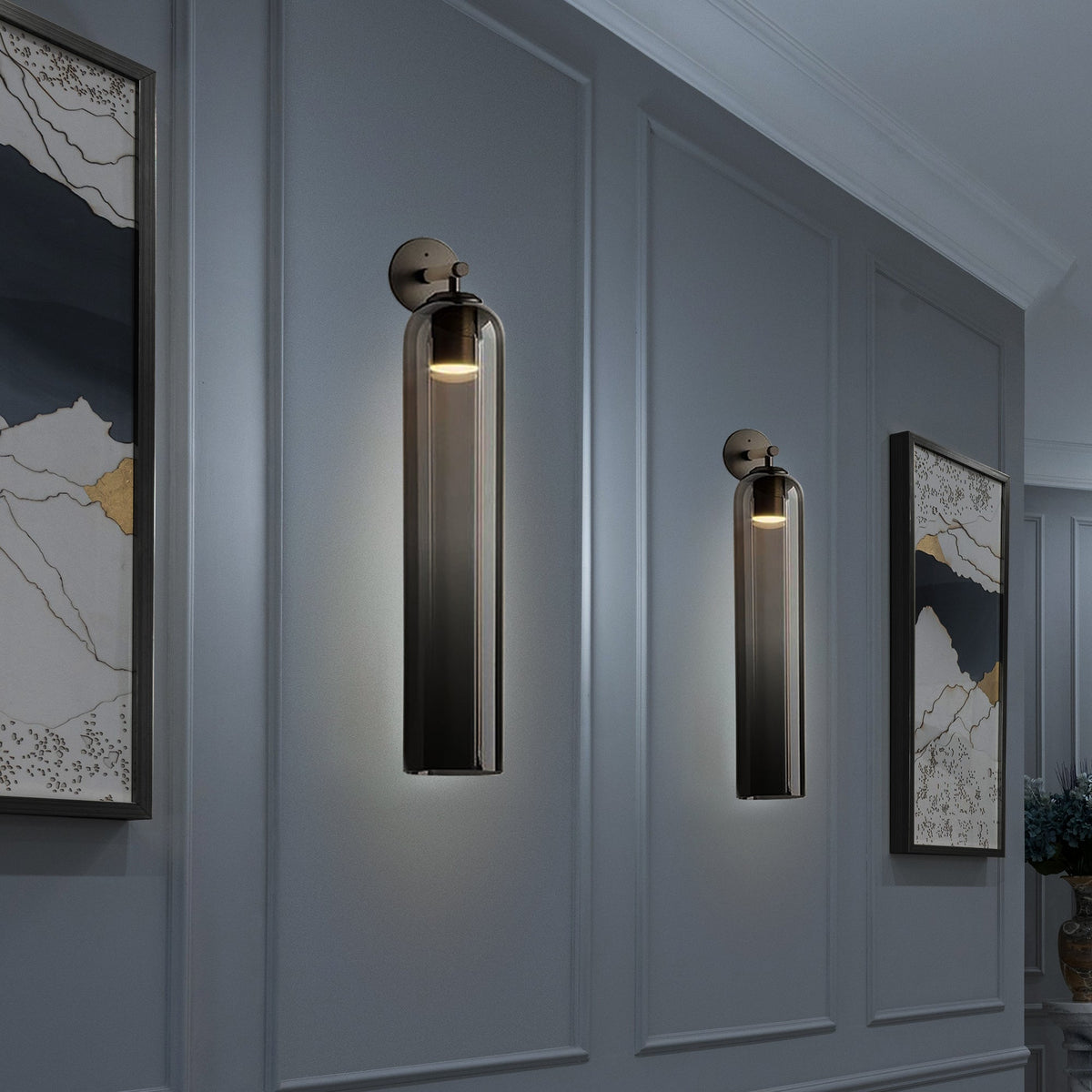 Szklana lampa ścienna June cylindryczna 34