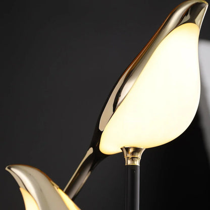 Lampka nocna LED z ptakami – designerska lampa stołowa do sypialni i salonu