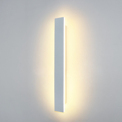 Minimalistyczny liniowy kinkiet ścienny LED