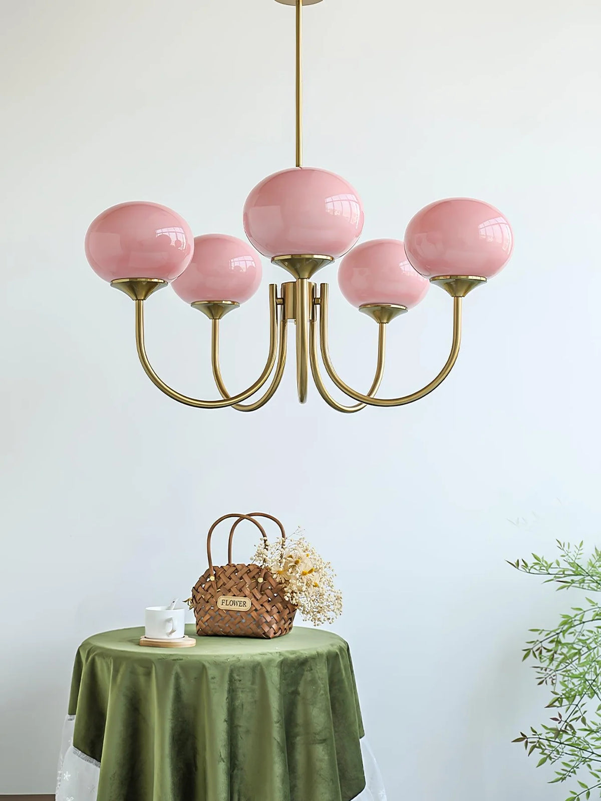 Lampa wisząca żyrandol w stylu retro glamour z kulistymi kloszami